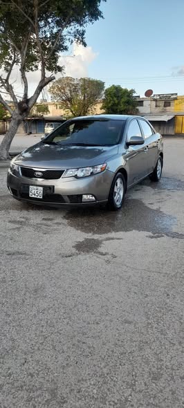 كيا فورتي 2012 - صورة 2