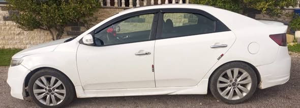 كيا سيراتو 2010 - صورة 2