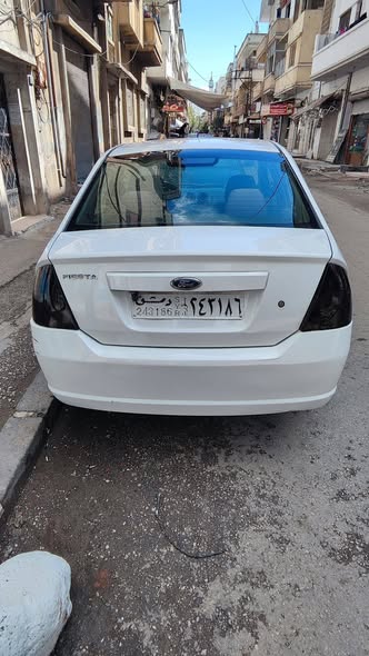 فورد فيستا 2006 - صورة 1