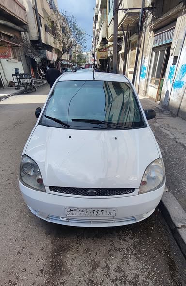 فورد فيستا 2006 - صورة 2