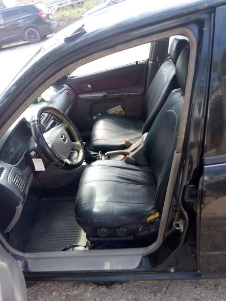 مازدا 323 2003 - صورة 3