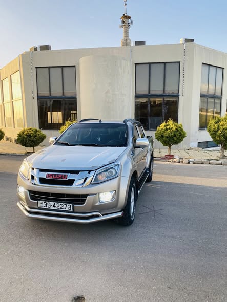 اسوزو ديمكس 2014 - صورة 1