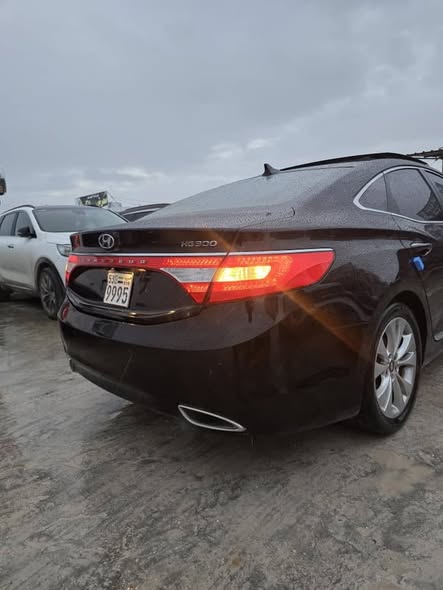 هيونداي أزيرا 2012 - صورة 3