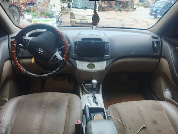 هيونداي أفانتي 2008 - صورة 2