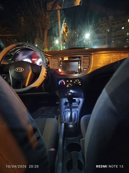 كيا ريو 2010 - صورة 5