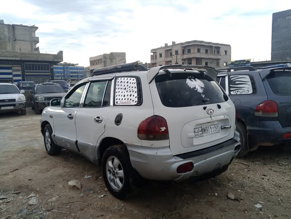 هيونداي سنتافي 2003 - صورة 5