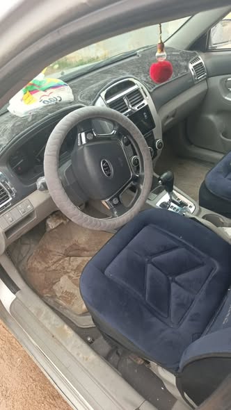 كيا سيراتو 2008 - صورة 5