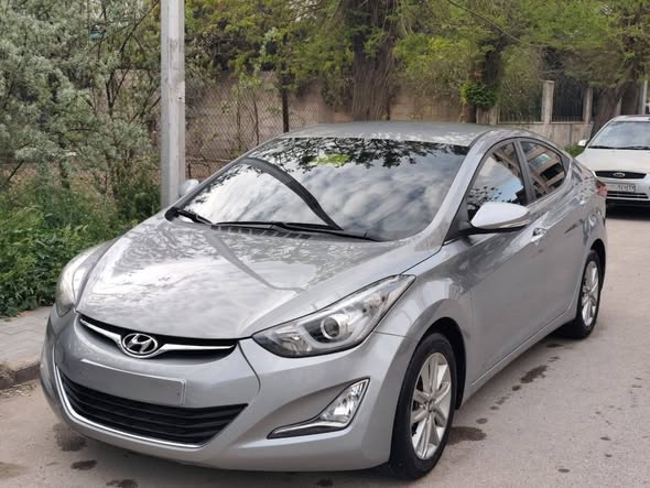 هيونداي افانتي 2014 - صورة 3