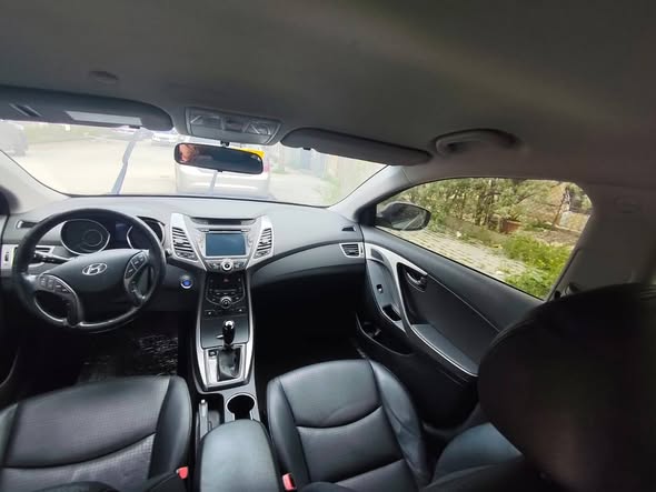 هيونداي افانتي 2014 - صورة 4