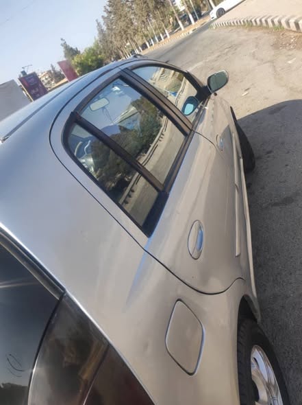 هيونداي i10 2011 - صورة 5