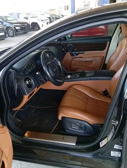 جاغوار XJ 2015 - صورة 4