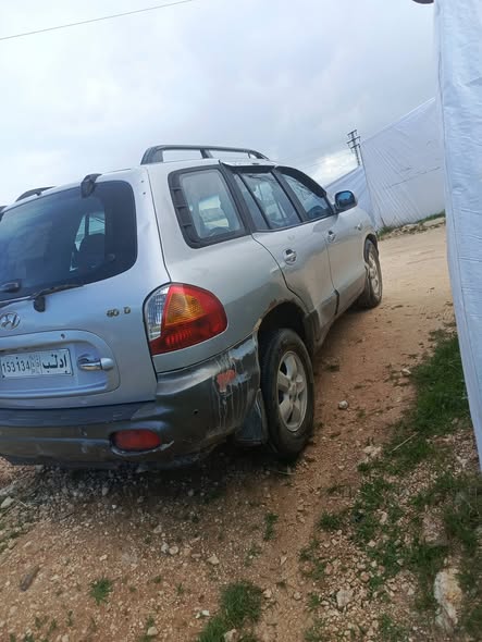 هيونداي سنتافي 2004 - صورة 4