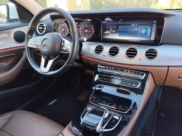 مرسيدس اي 300 2019 - صورة 1