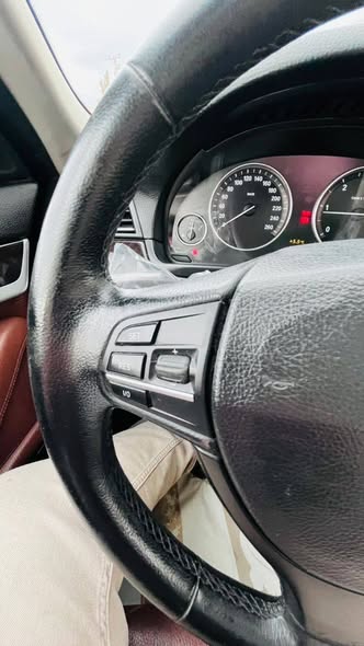 بي إم دبليو 520 2011 - صورة 4