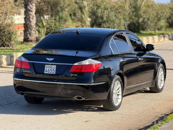 هيونداي جينيسس 2011 - صورة 2