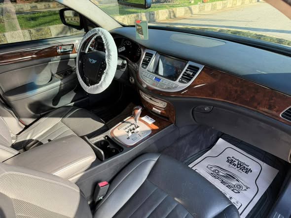 هيونداي جينيسس 2011 - صورة 4