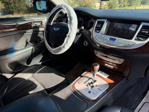 هيونداي جينيسس 2011 - صورة 5