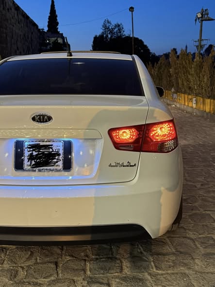 كيا فورتي 2012 - صورة 2