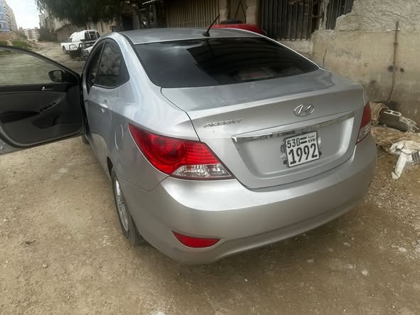 هيونداي اكسنت 2016 - صورة 2