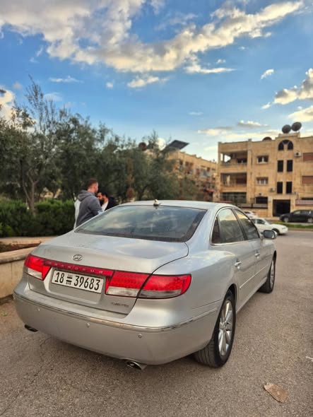 هيونداي أزيرا 2009 - صورة 2