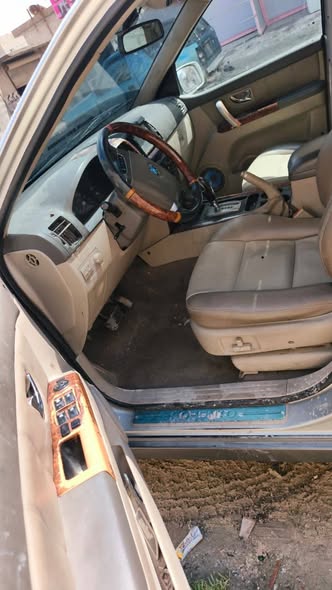 كيا سورينتو 2002 - صورة 4