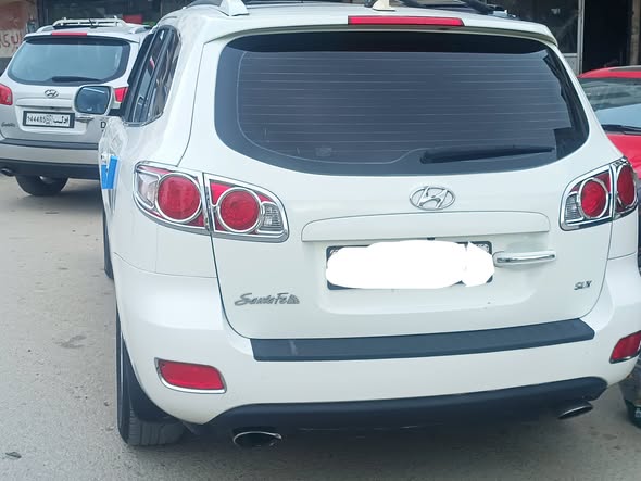 هيونداي سانتافي 2009 - صورة 3