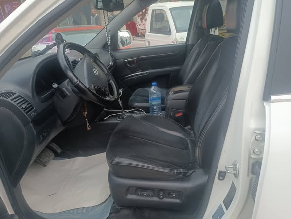 هيونداي سانتافي 2009 - صورة 4