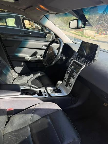 فولفو S40 2009 - صورة 2