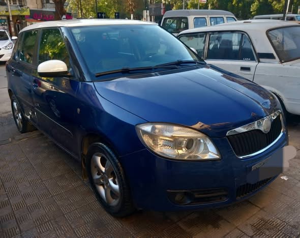 سكودا فابيا 2009 - صورة 2