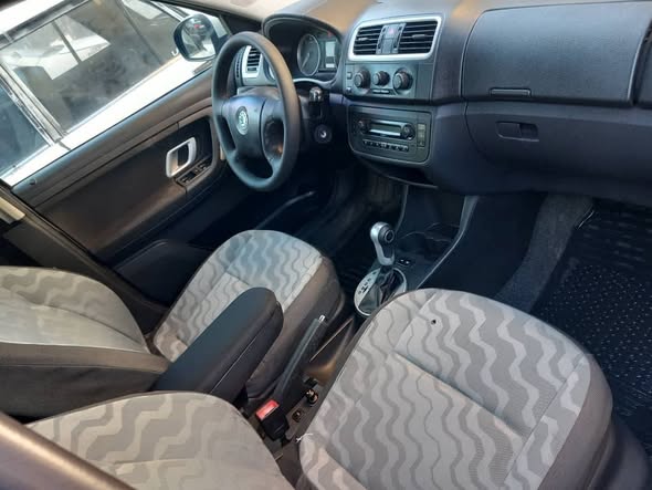 سكودا فابيا 2009 - صورة 5