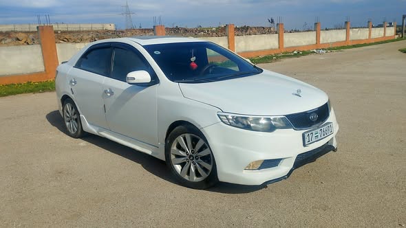 كيا فورتي 2010 - صورة 1