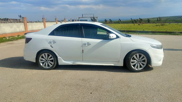 كيا فورتي 2010 - صورة 3