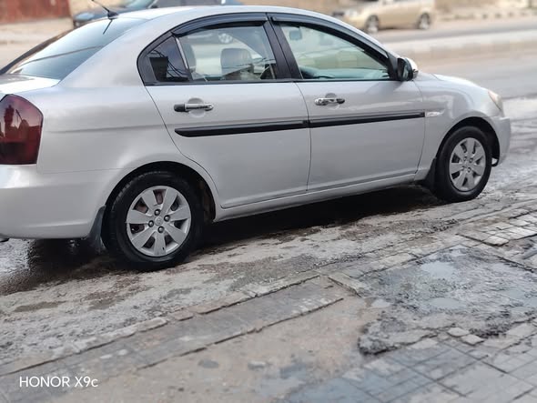 هيونداي فيرنا 2008 - صورة 4