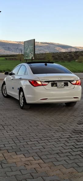 هيونداي سوناتا 2011 - صورة 4