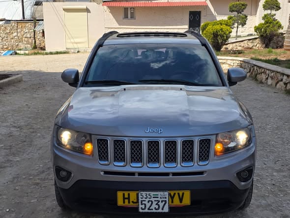 جيب شيروكي 2014 - صورة 3