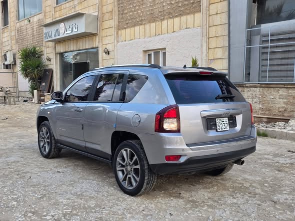 جيب شيروكي 2014 - صورة 4