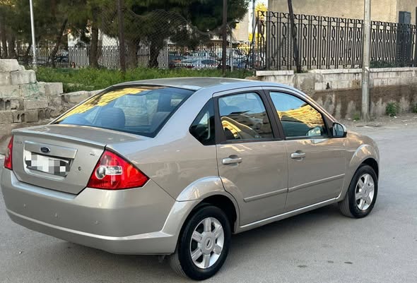 فورد فيستا 2007 - صورة 3