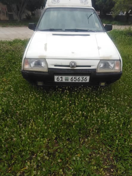 سكودا فورمان 1994 - صورة 1