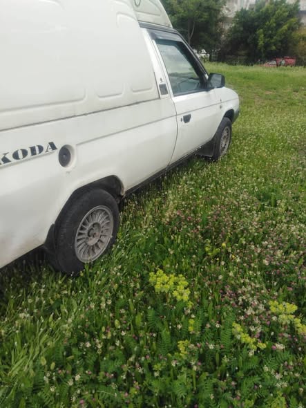 سكودا فورمان 1994 - صورة 5