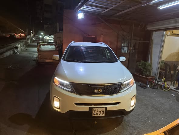 كيا سورينتو 2013 - صورة 2