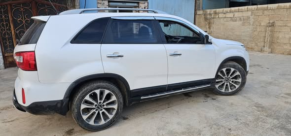 كيا سورينتو 2013 - صورة 3