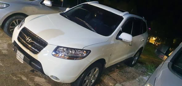 هيونداي سنتافي 2009 - صورة 2