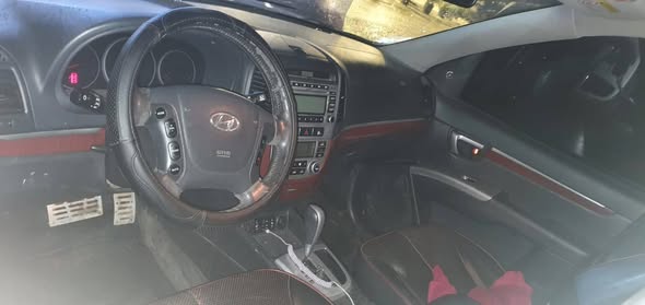 هيونداي سنتافي 2009 - صورة 3