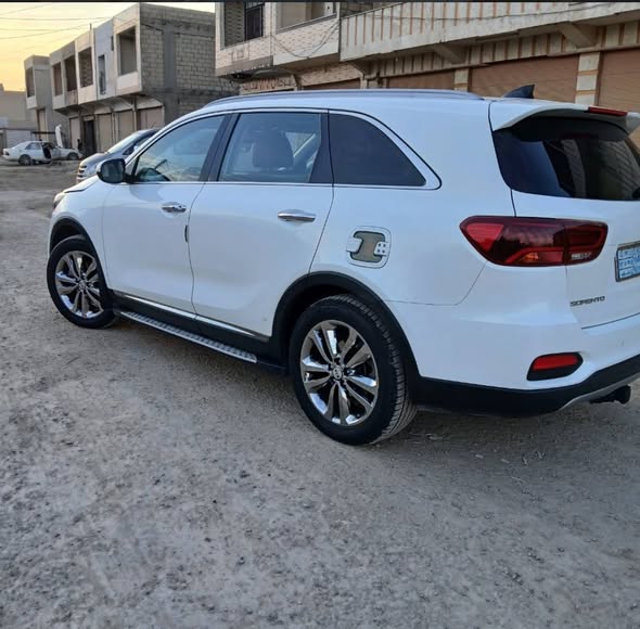 كيا سورينتو 2018 - صورة 3