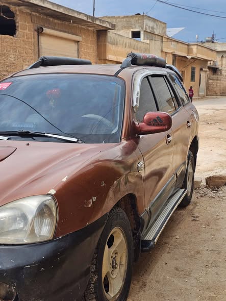 هيونداي سنتافي 2002 - صورة 2