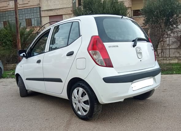 هونداي i10 2010 - صورة 4