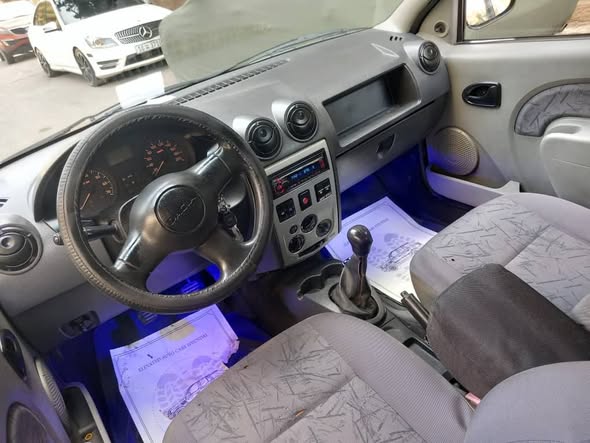 داسيا لوغان 2006 - صورة 5