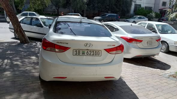 هيونداي افانتي 2012 - صورة 2