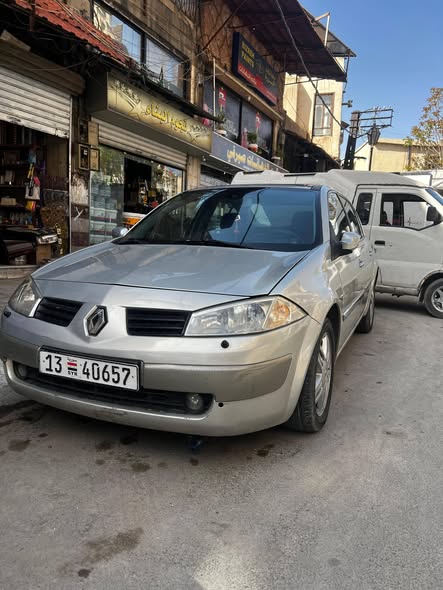 رينو ميغان 2004 - صورة 4