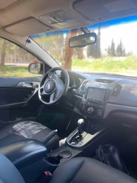 كيا فورتي 2011 - صورة 1